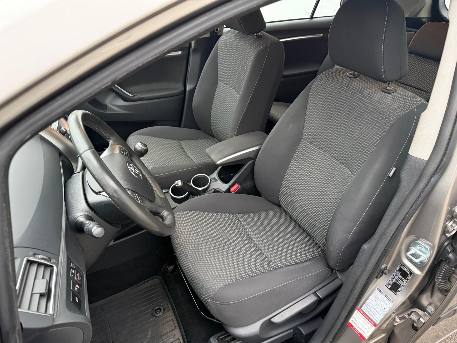 Toyota Verso MPV 1,6 l 97 kw