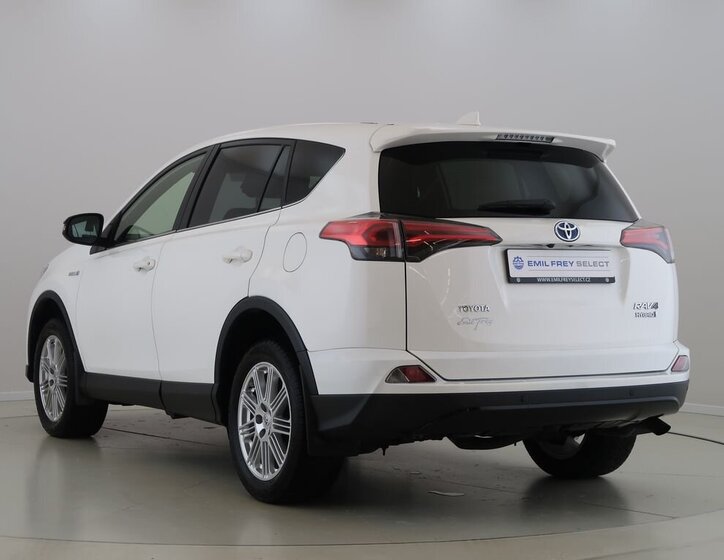 Toyota RAV4 SUV / Terénní 2,5 l 114 kw