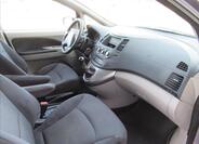 Mitsubishi Grandis 23