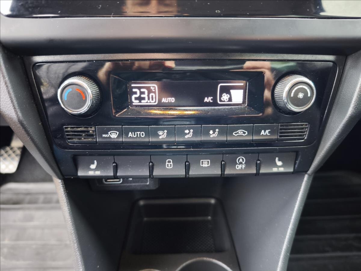 Škoda Rapid Hatchback 999,0 81 kw