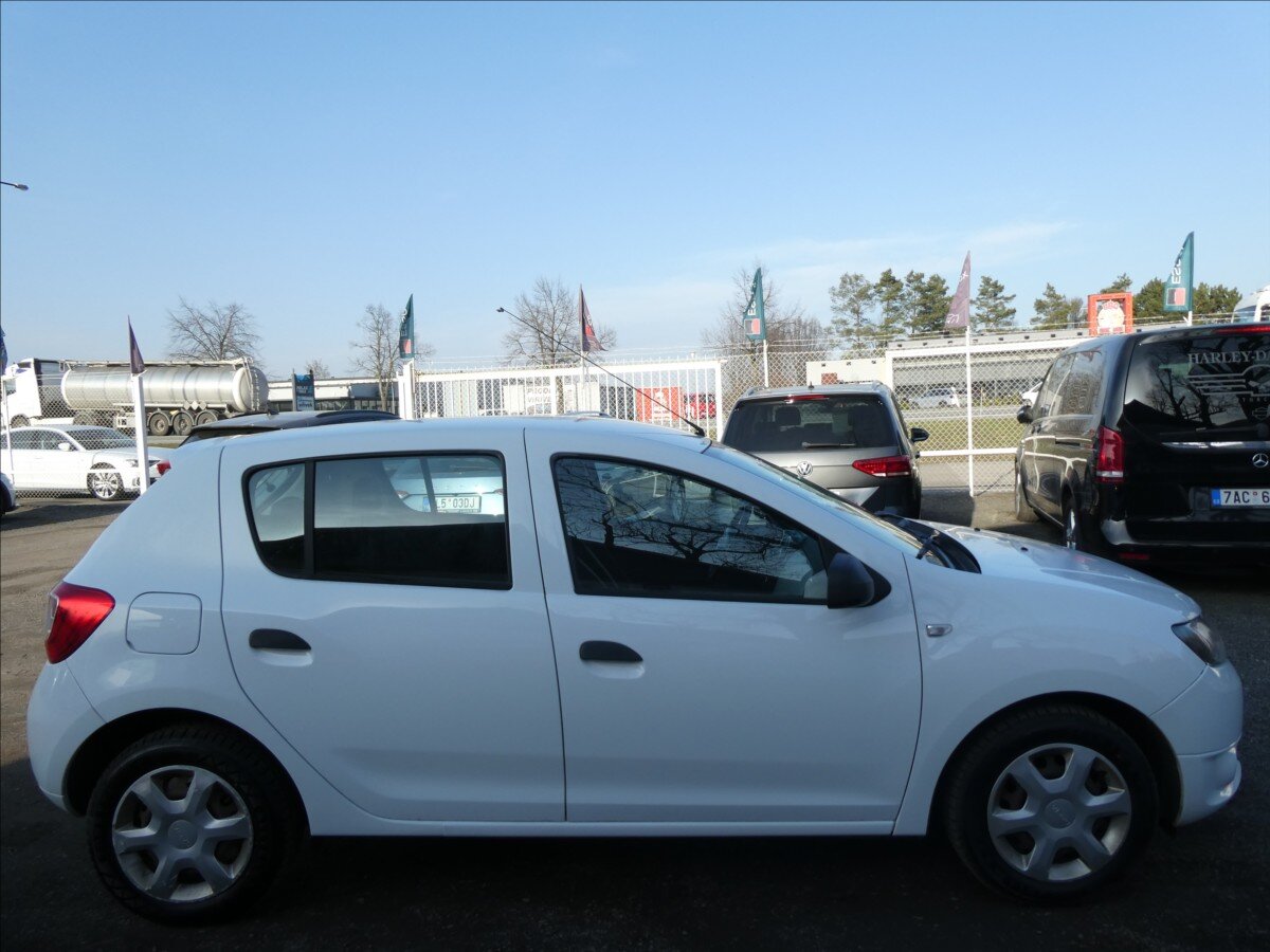 Dacia Sandero Hatchback 1,1 l 55 kw