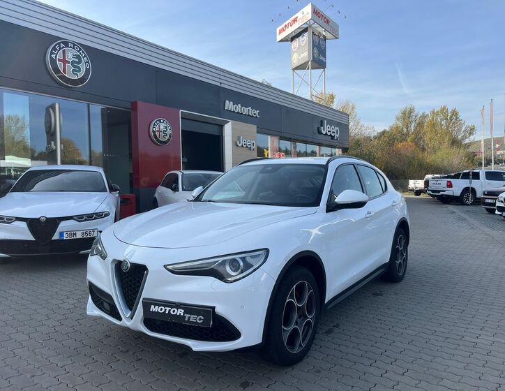 Alfa Romeo Stelvio 1
