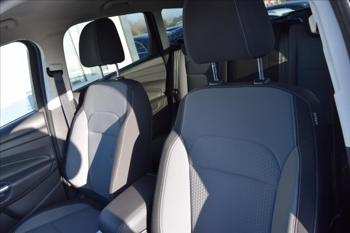 Ford Kuga SUV 1,5 l 88 kw