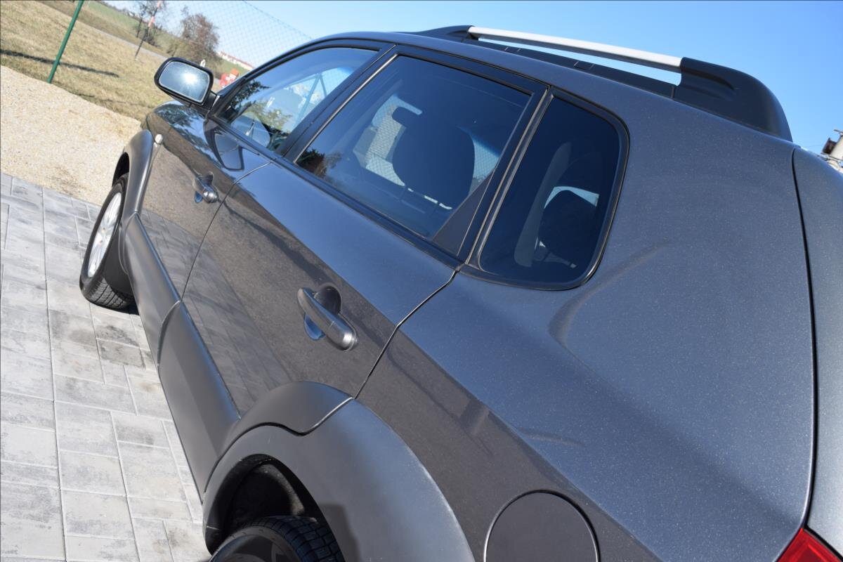 Hyundai Tucson SUV 2,0 l 104 kw