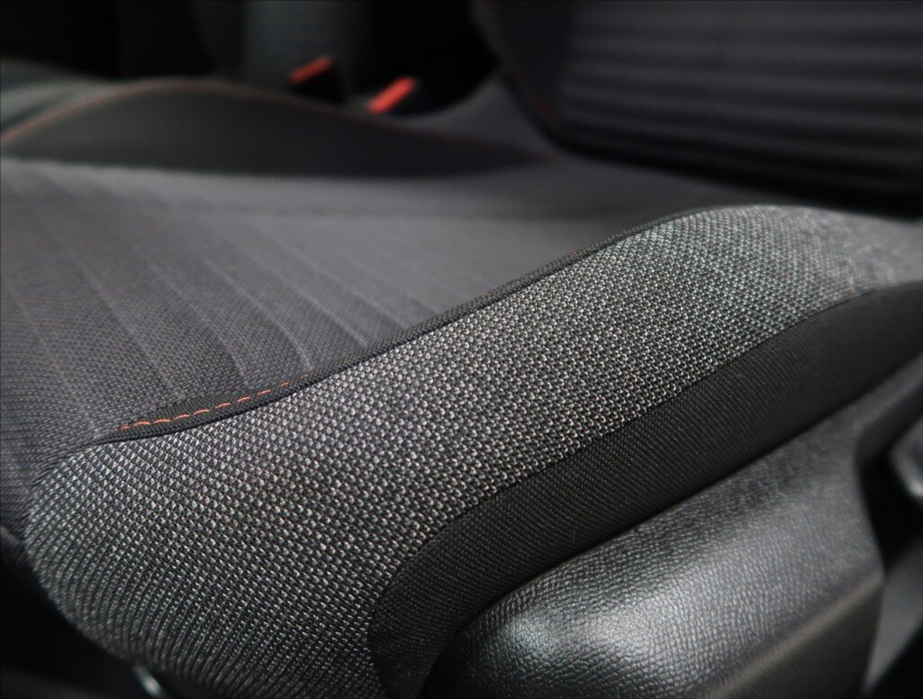 Peugeot 2008 SUV / Terénní 1,2 l 74 kw