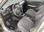 Suzuki Swift 13