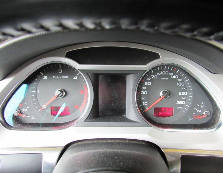 Audi A6 Kombi 2,7 l 140 kw