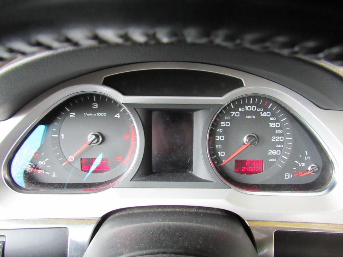 Audi A6 Kombi 2,7 l 140 kw