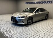Lexus ES 300h Sedan 2,5 l 160 kw