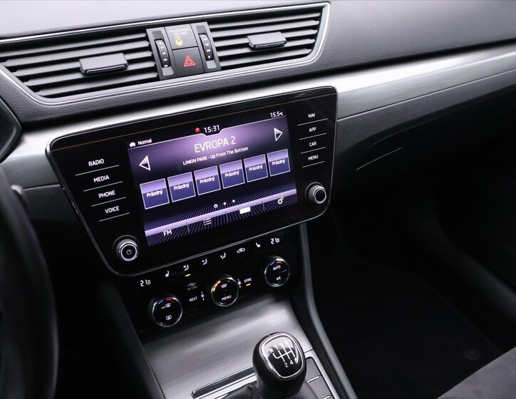 Škoda Superb Liftback 2,0 l 110 kw