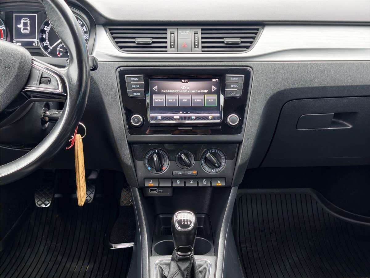 Škoda Rapid Hatchback 999,0 81 kw