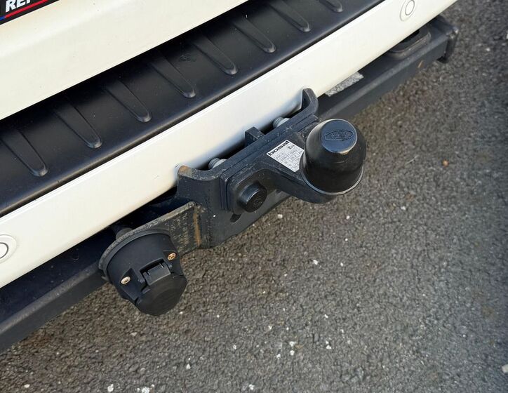 Ford Tourneo Custom 9