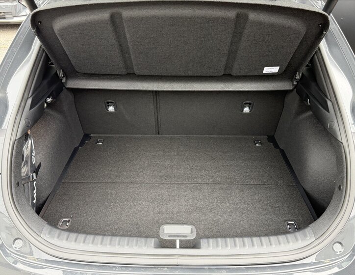 KIA XCeed SUV / Terénní 1,6 l 0