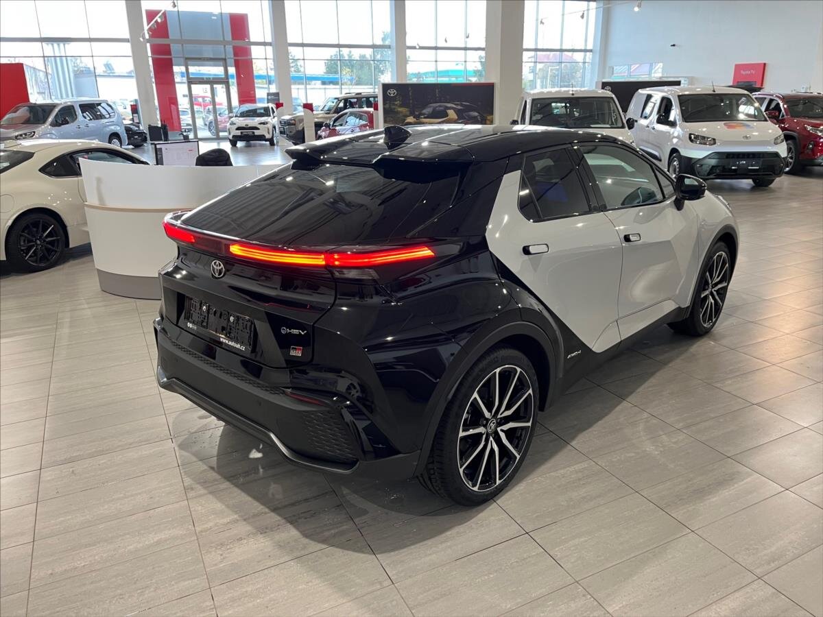 Toyota C-HR SUV 2,0 l 144 kw
