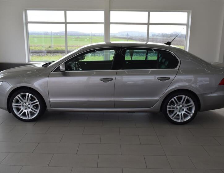 Škoda Superb 5
