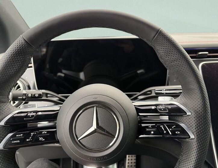 Mercedes-Benz Ostatní SUV / Terénní 1,0 330 kw