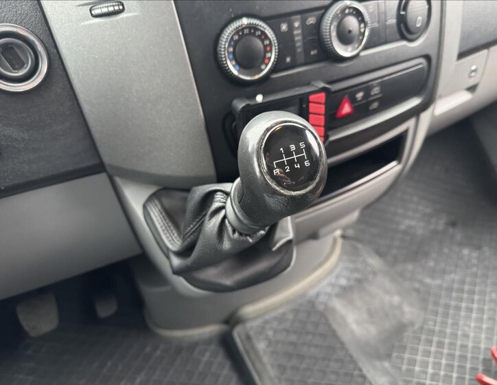 Mercedes-Benz Sprinter Kombi 2,1 l 95 kw
