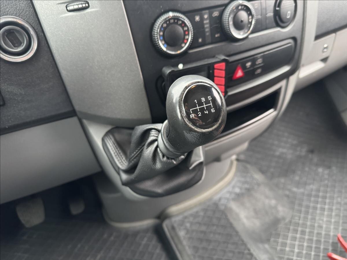 Mercedes-Benz Sprinter Kombi 2,1 l 95 kw