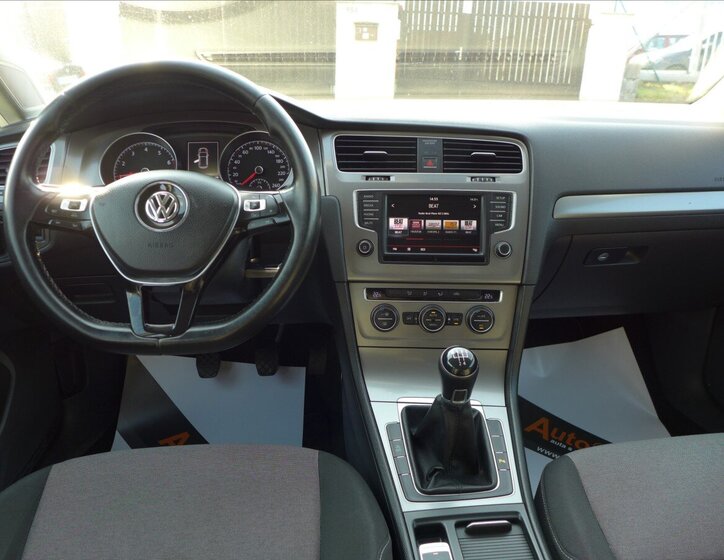 Volkswagen Golf Hatchback 1,2 l 63 kw