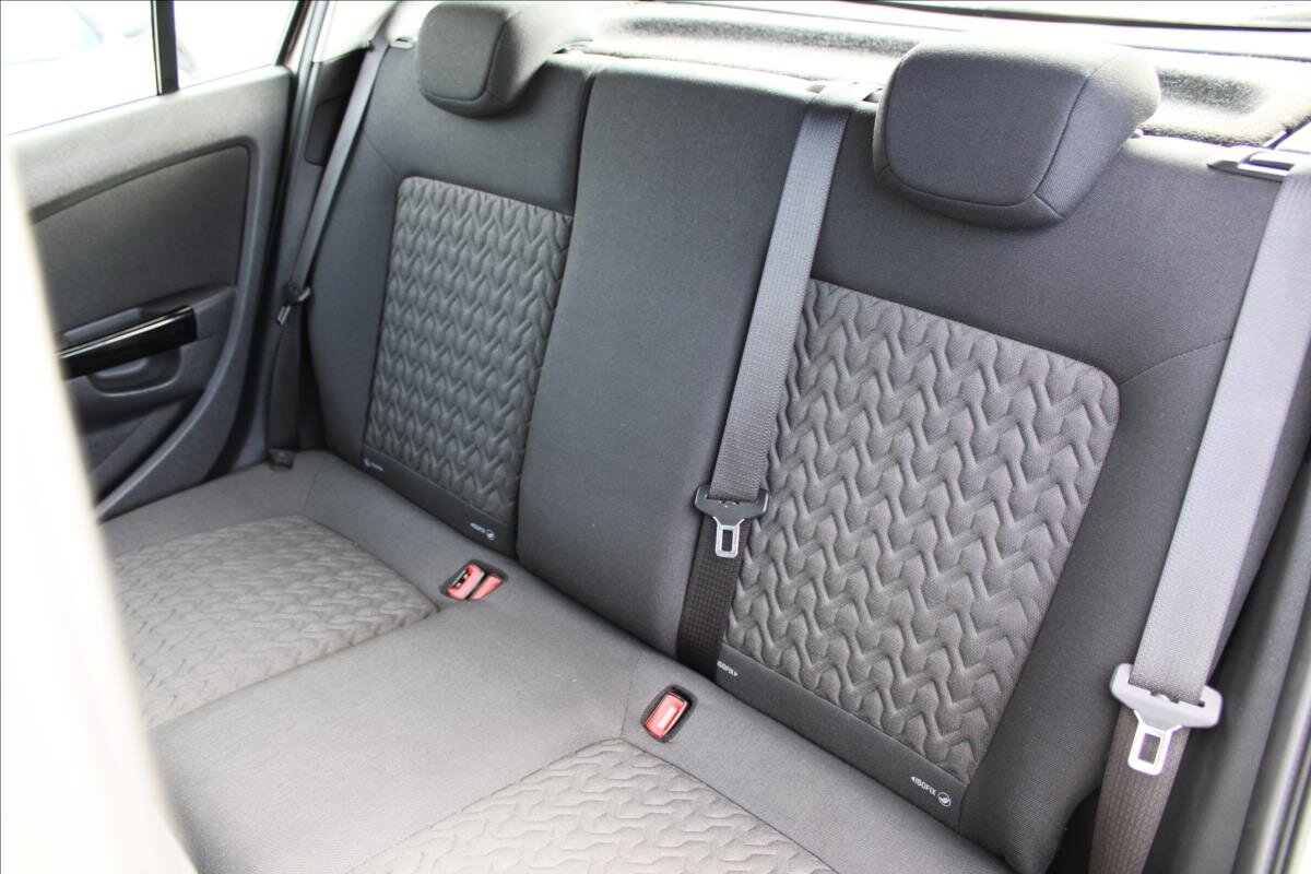 Opel Corsa Hatchback 1,4 l 64 kw