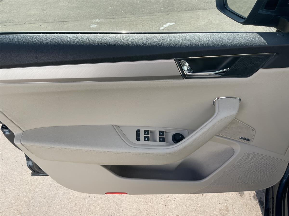 Škoda Superb Kombi 2,0 l 147 kw