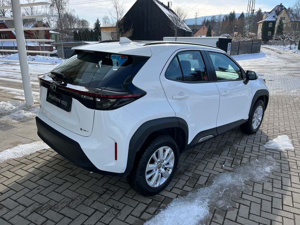 Toyota Yaris Cross SUV 1,5 l 68 kw