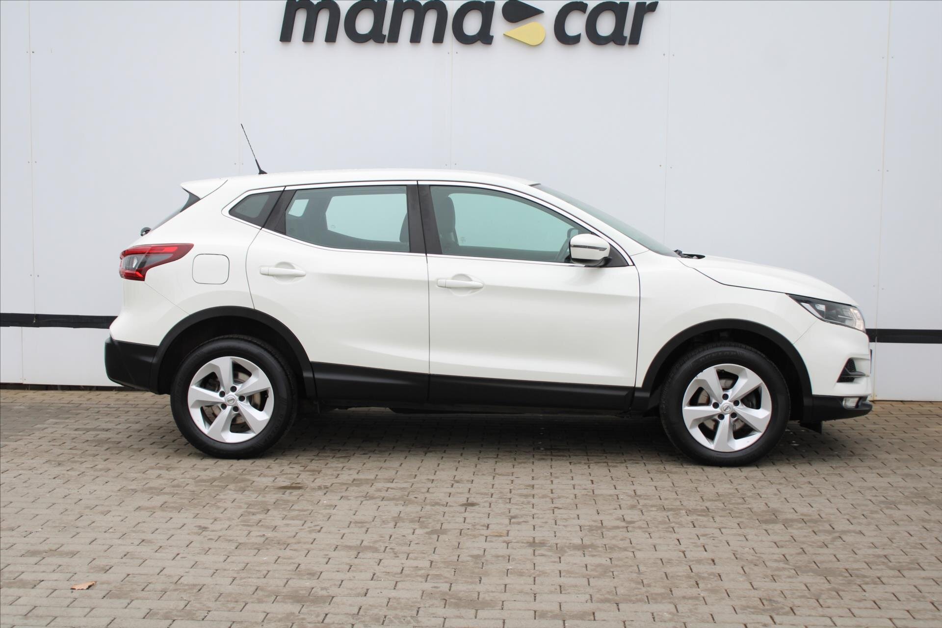 Nissan Qashqai SUV / Terénní 1,2 l 85 kw