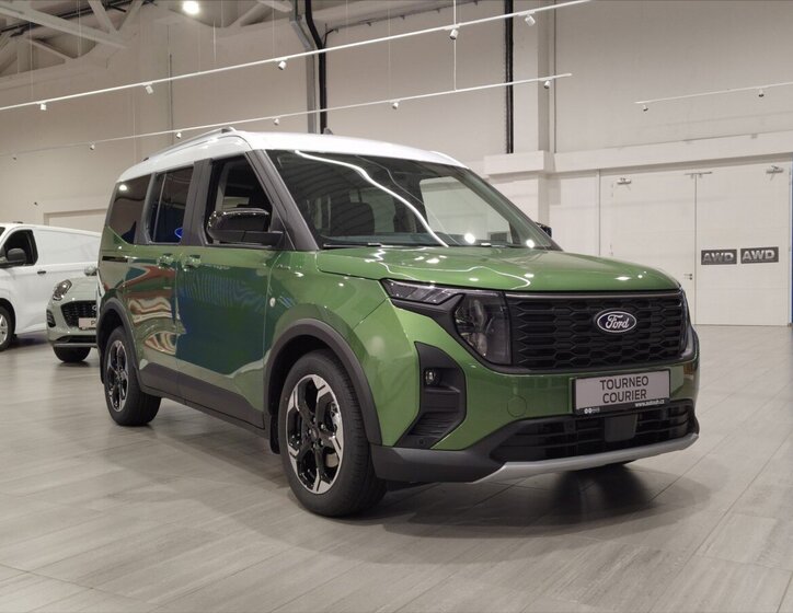 Ford Tourneo Courier 2