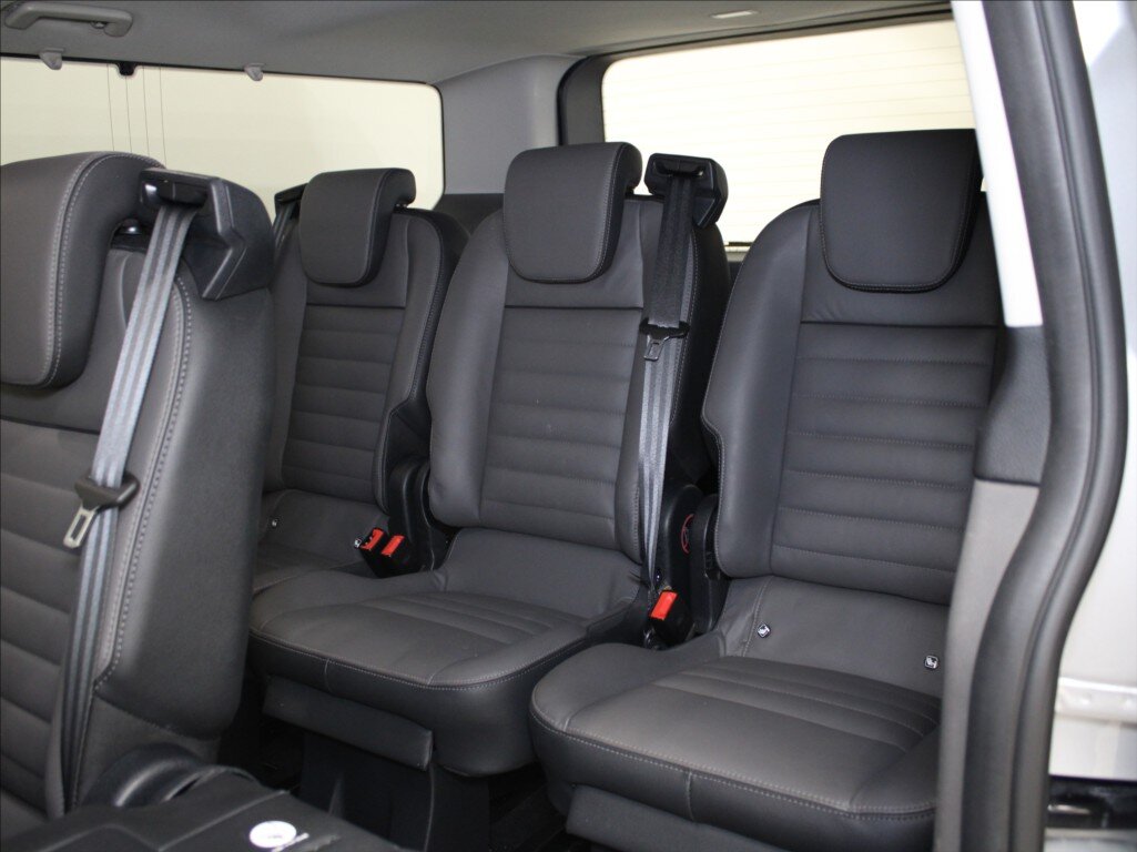 Ford Tourneo Custom MPV 2,0 l 136 kw