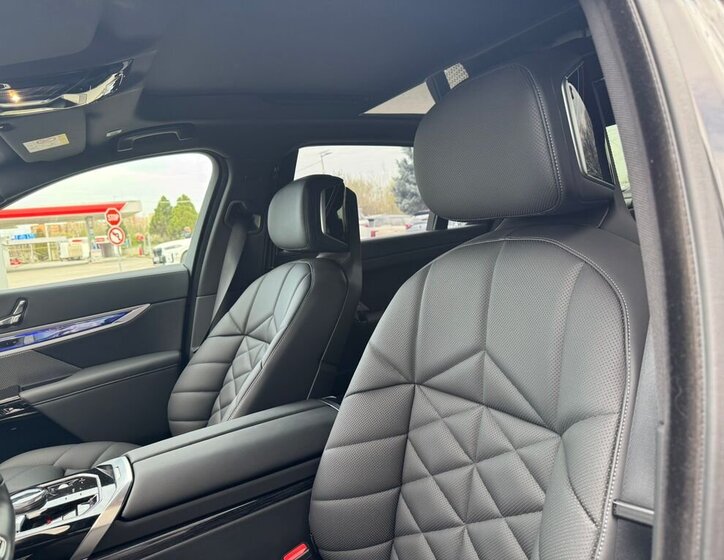 BMW Řada 7 Sedan / Limuzína 3,0 l 210 kw