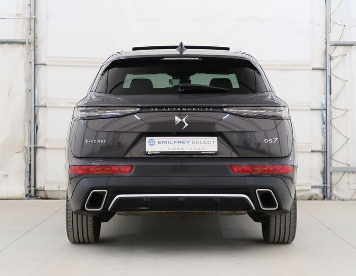 DS Automobiles DS7 Crossback SUV / Terénní 1,6 l 133 kw