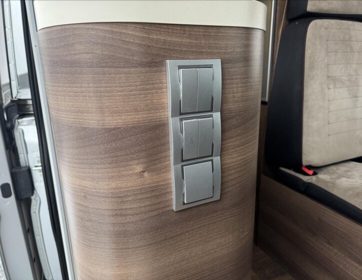 Peugeot Ostatní Ostatní 3,0 l 130 kw