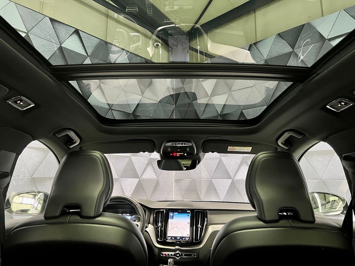 Volvo XC60 SUV / Terénní 2,0 l 288 kw