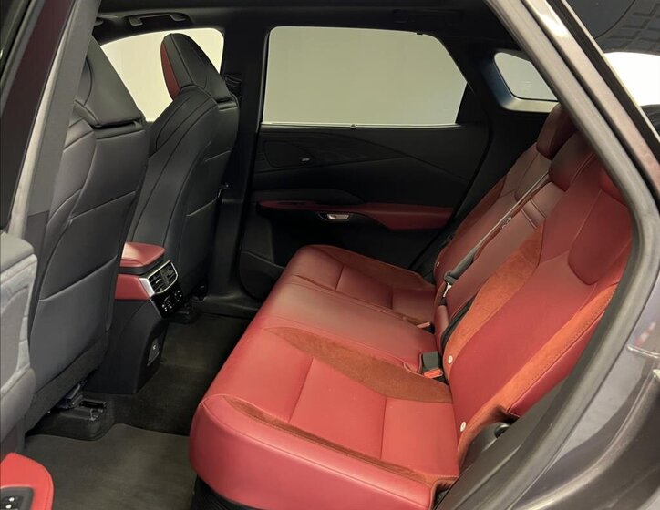 Lexus RX 500h 7