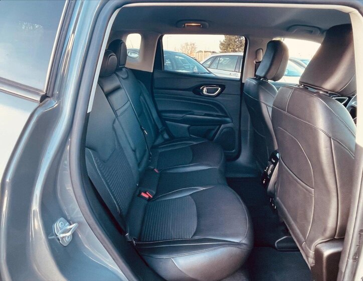 Jeep Compass SUV / Terénní 1,6 l 96 kw