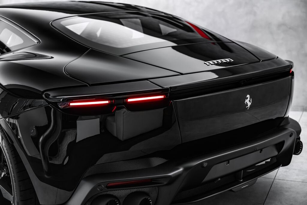 Ferrari Ostatní Kupé 3,9 l 471 kw
