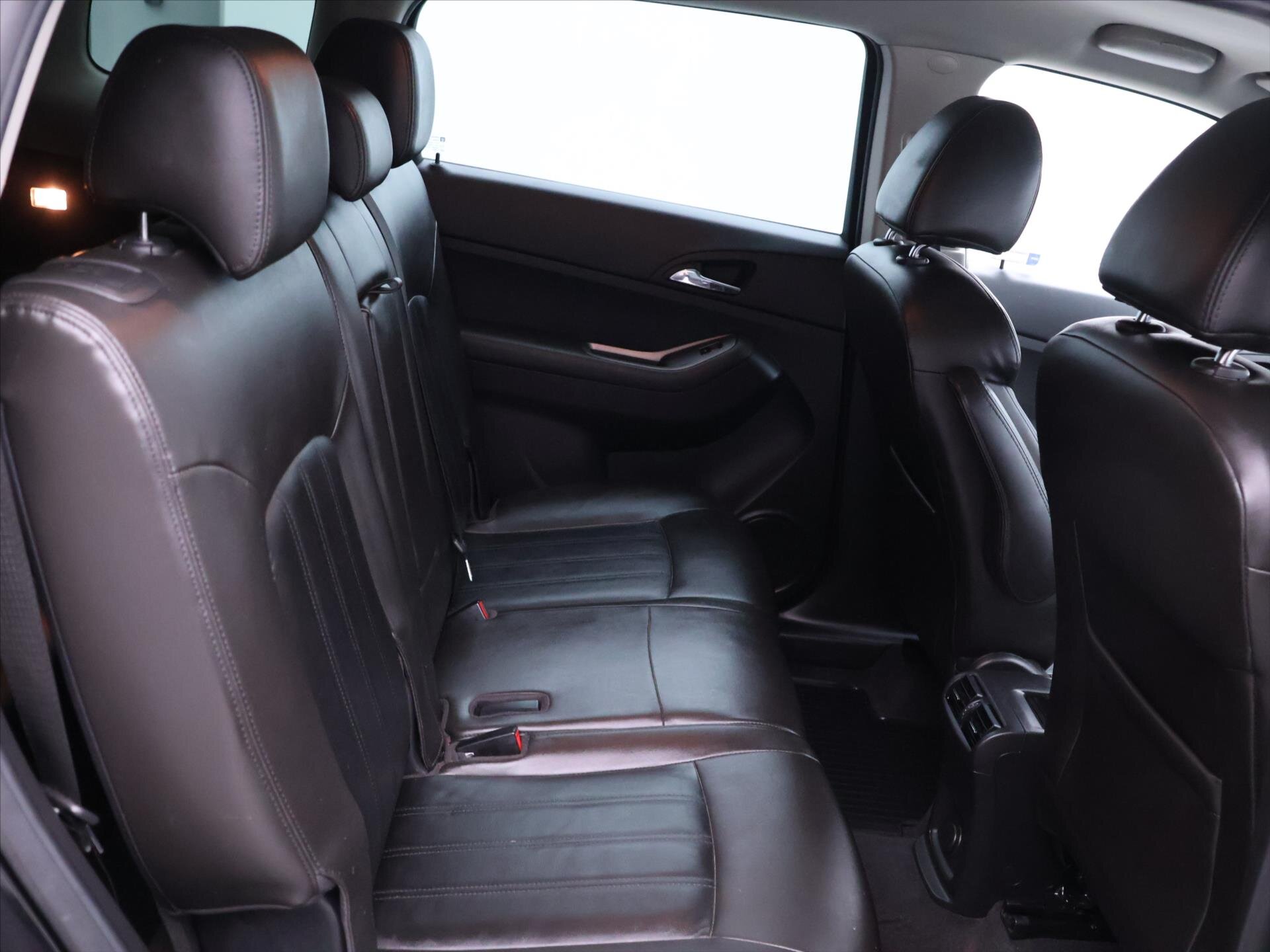 Chevrolet Orlando MPV 2,0 l 120 kw