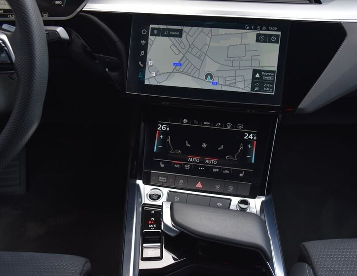 Audi e-tron SUV 0,0 300 kw