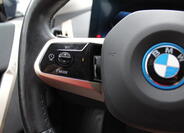 BMW iX 19