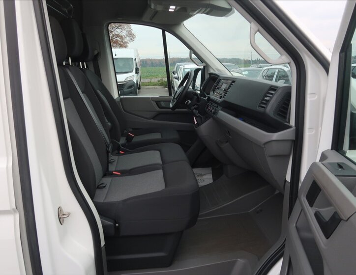 Volkswagen Crafter 13