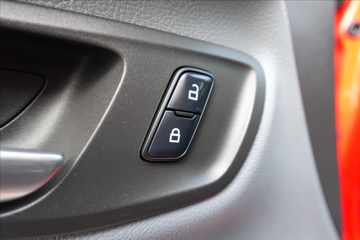 Ford Transit Custom Ostatní 2,0 l 77 kw