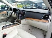 Volvo XC90 28