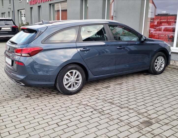 Hyundai i30 Kombi 1,6 l 85 kw