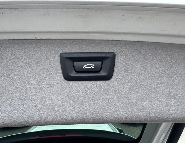 BMW Řada 3 Kombi 2,0 l 105 kw