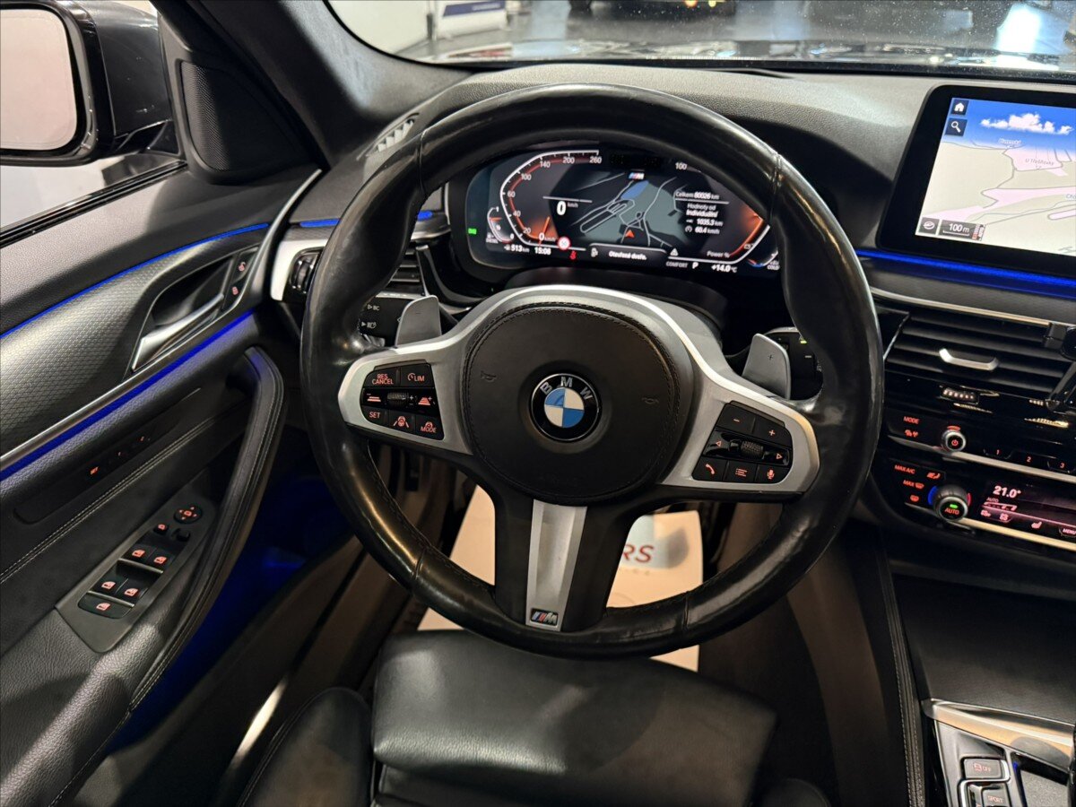 BMW Řada 5 Kombi 3,0 l 210 kw
