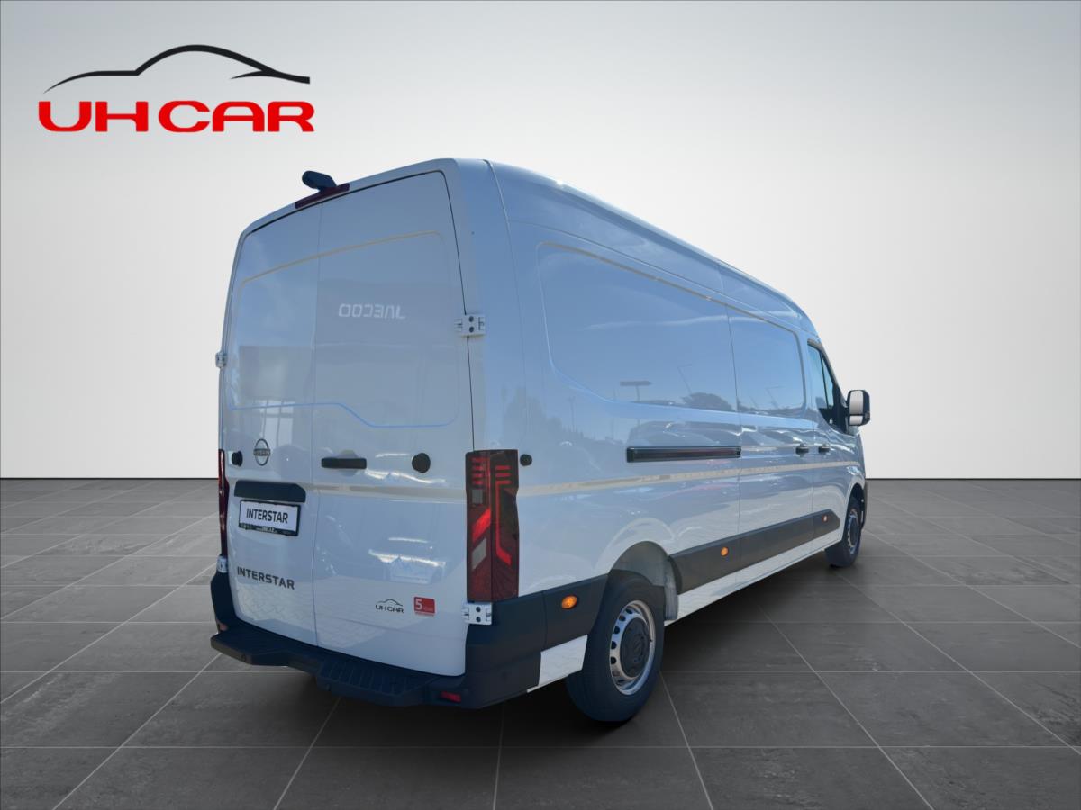 Nissan Interstar