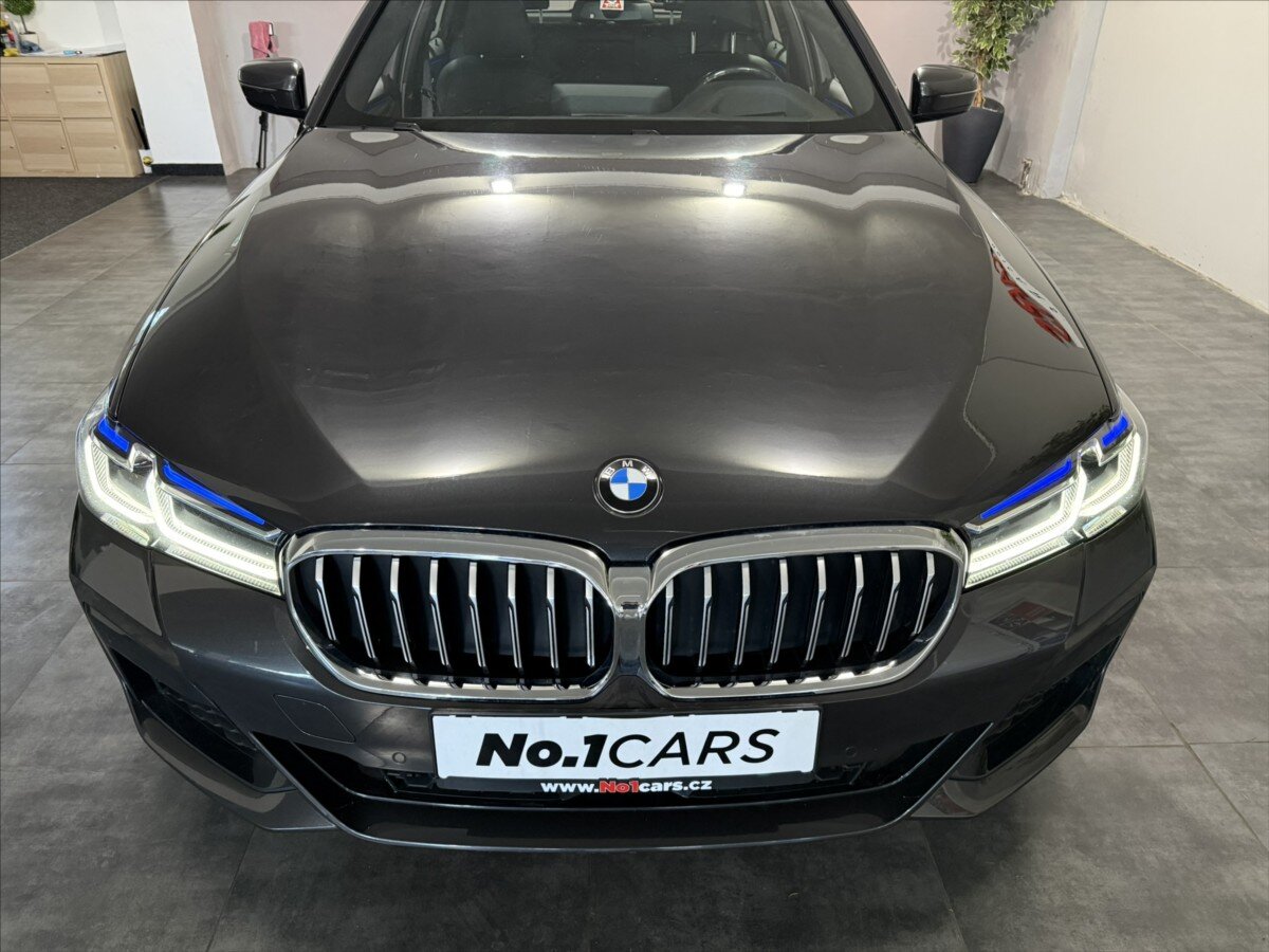 BMW Řada 5 Kombi 3,0 l 210 kw