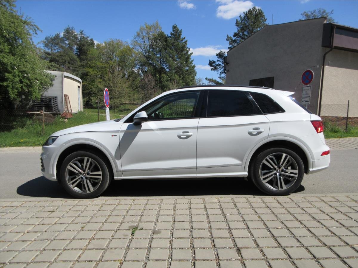 Audi Q5 SUV / Terénní 2,0 l 140 kw