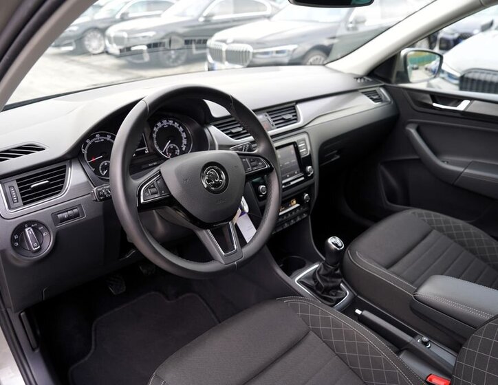 Škoda Rapid Sedan / Limuzína 999,0 70 kw