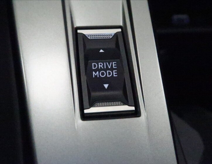 Peugeot 308 Kombi 1,5 l 96 kw